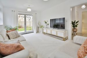 Living room- click for photo gallery